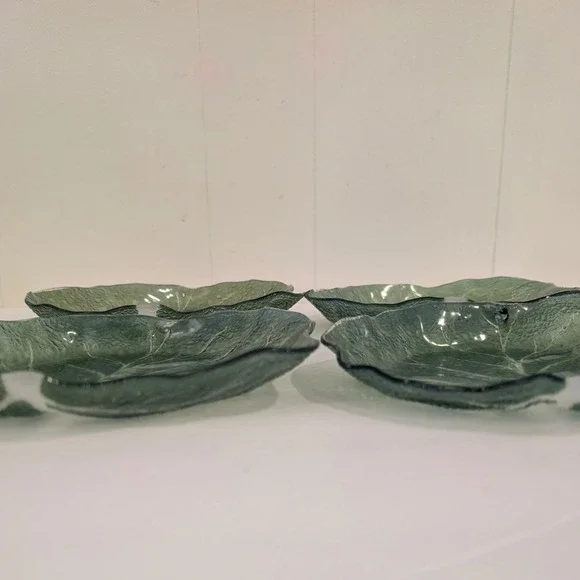 Set of 4 Vintage Green Glass Cabbage Leaf Shaped Serving Dishes Appetizer Plates - Picture 14 of 16